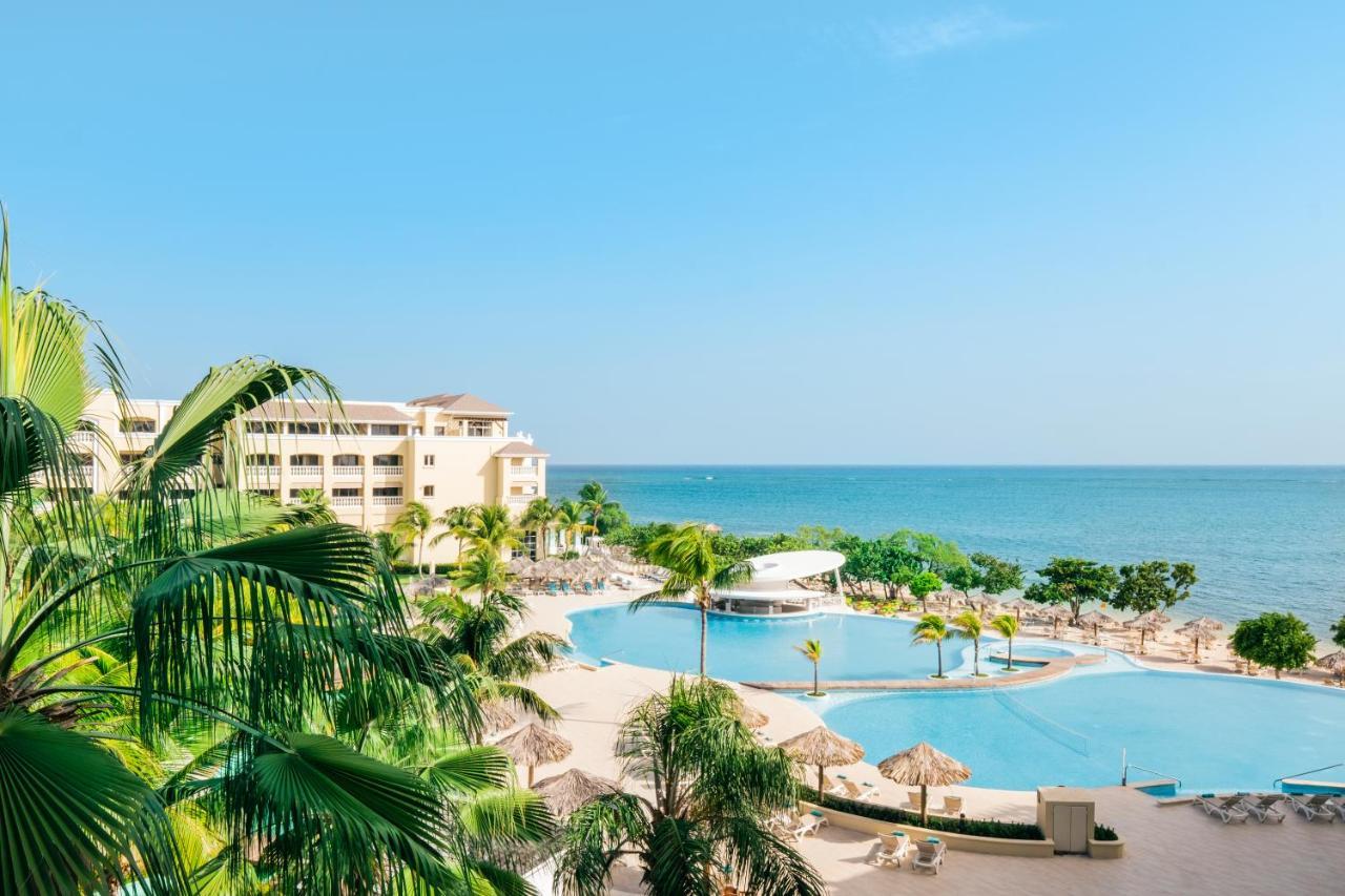 Iberostar Waves Rose Hall Beach Hotel Montego Bay Exterior photo