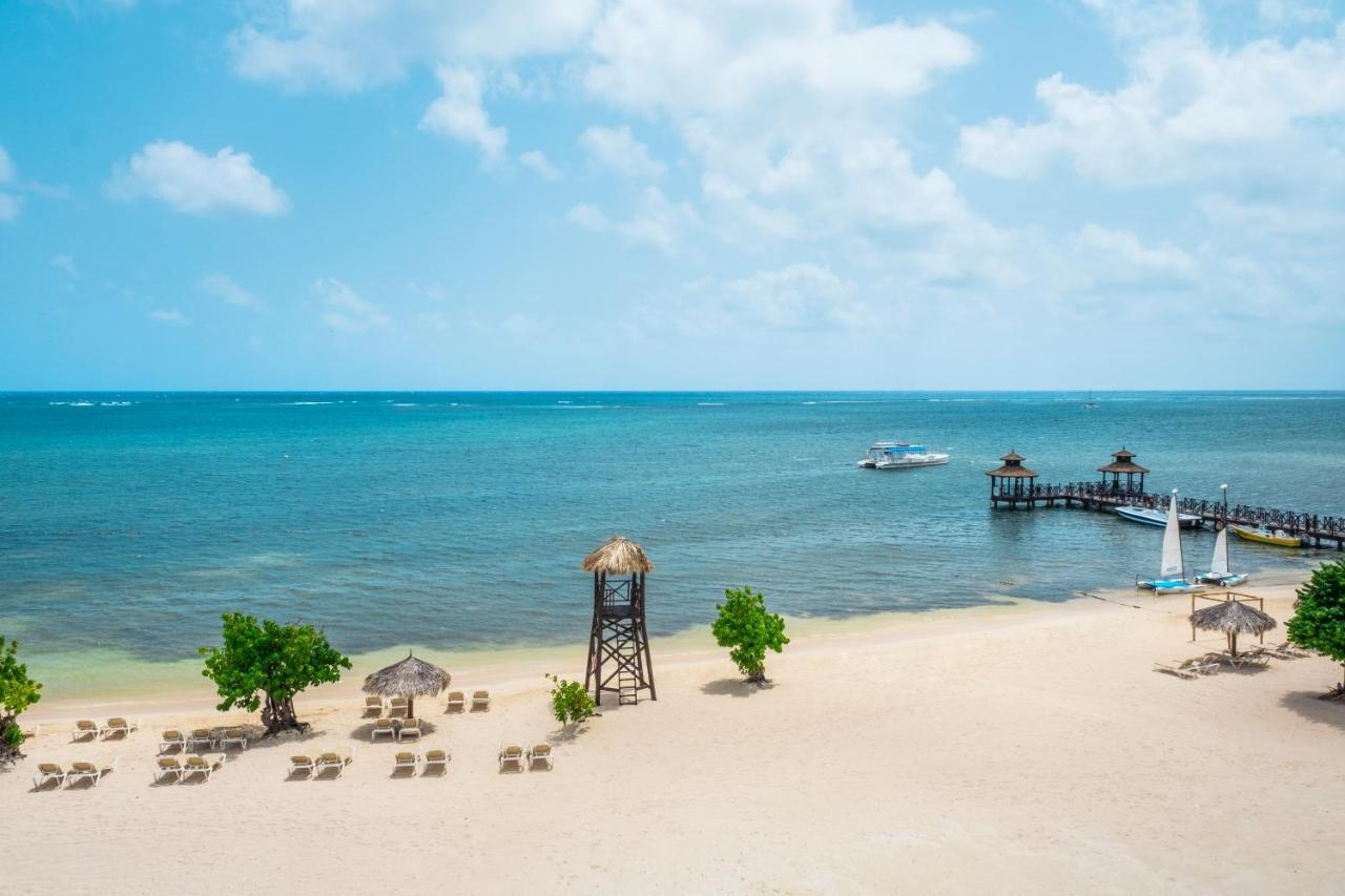 Iberostar Waves Rose Hall Beach Hotel Montego Bay Exterior photo